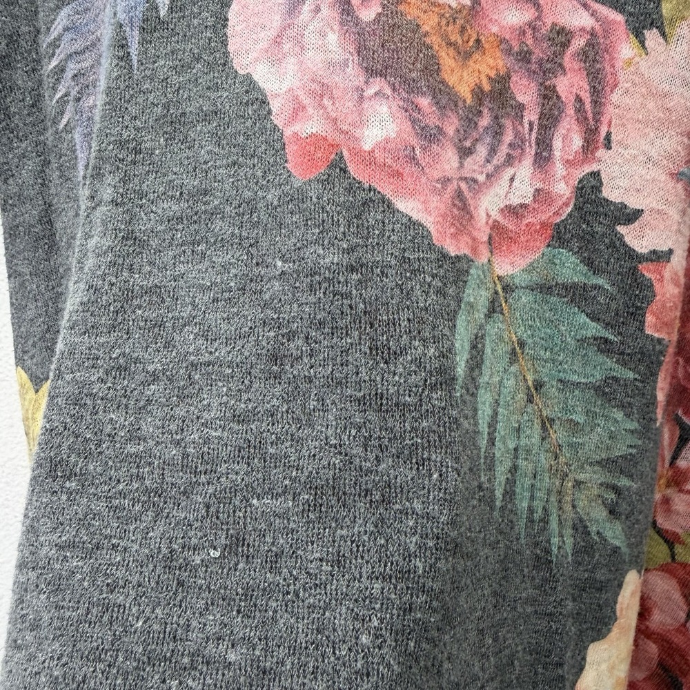 Soft Surroundings Floral Print Tunic Top Soft Knit V Neck Long Sleeve SZ L Gray - Picture 5 of 9